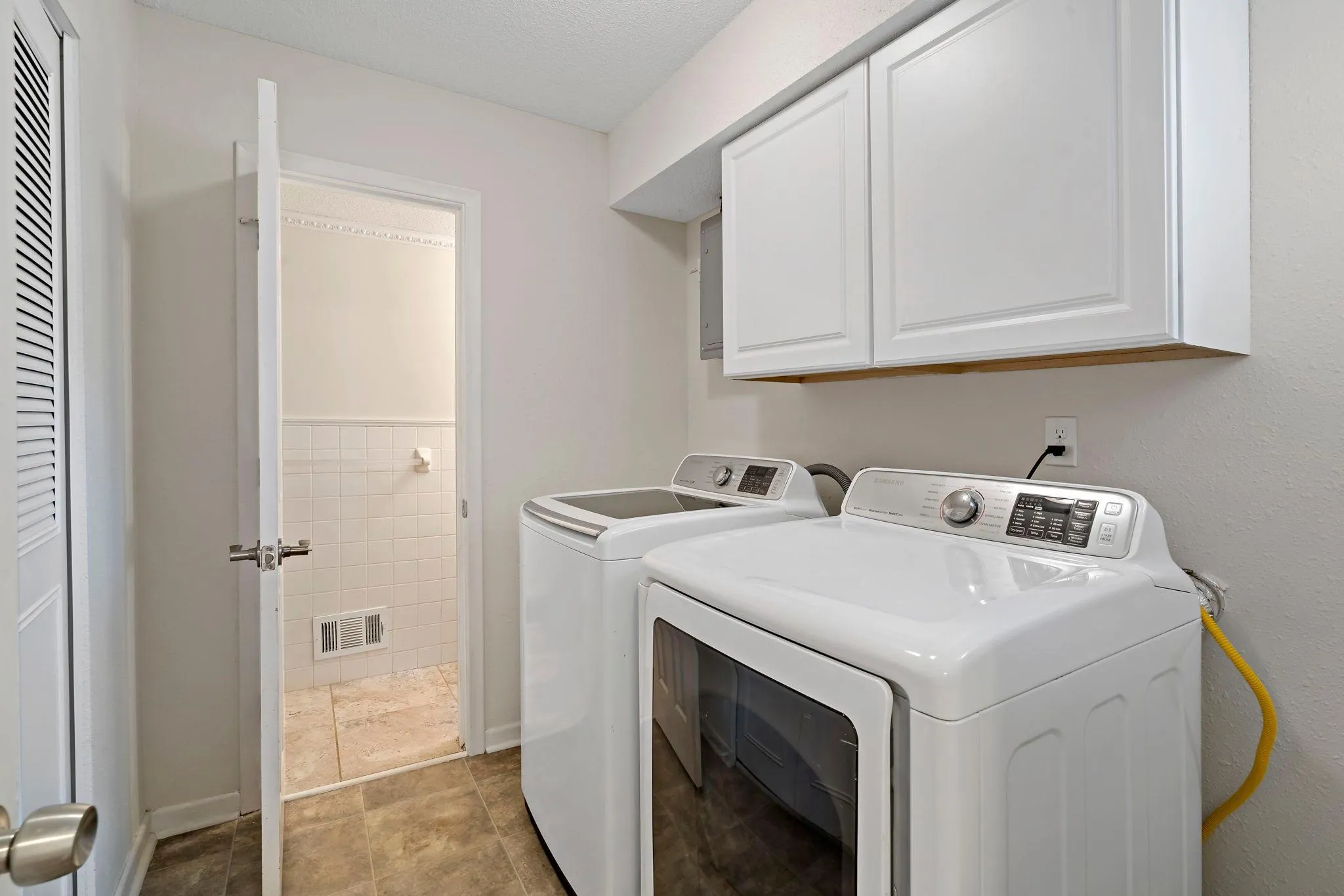 Photo 12 of 7211 W Franklin Avenue