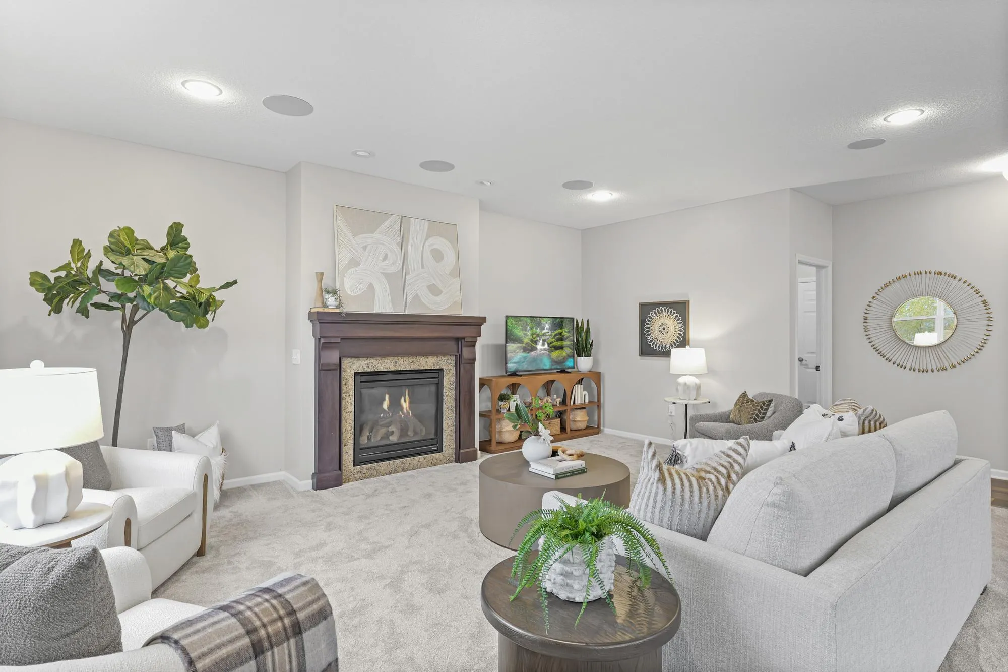 Photo 6 of 18072 Hyde Park Avenue
