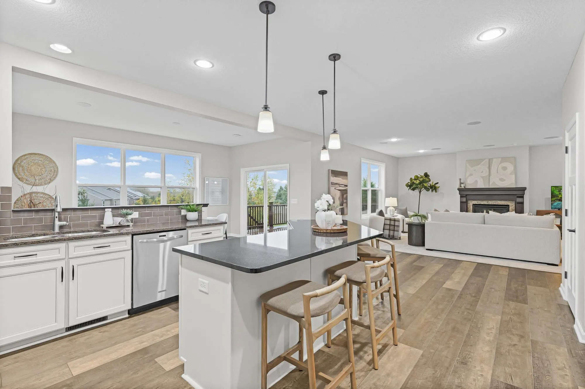 Photo 12 of 18072 Hyde Park Avenue