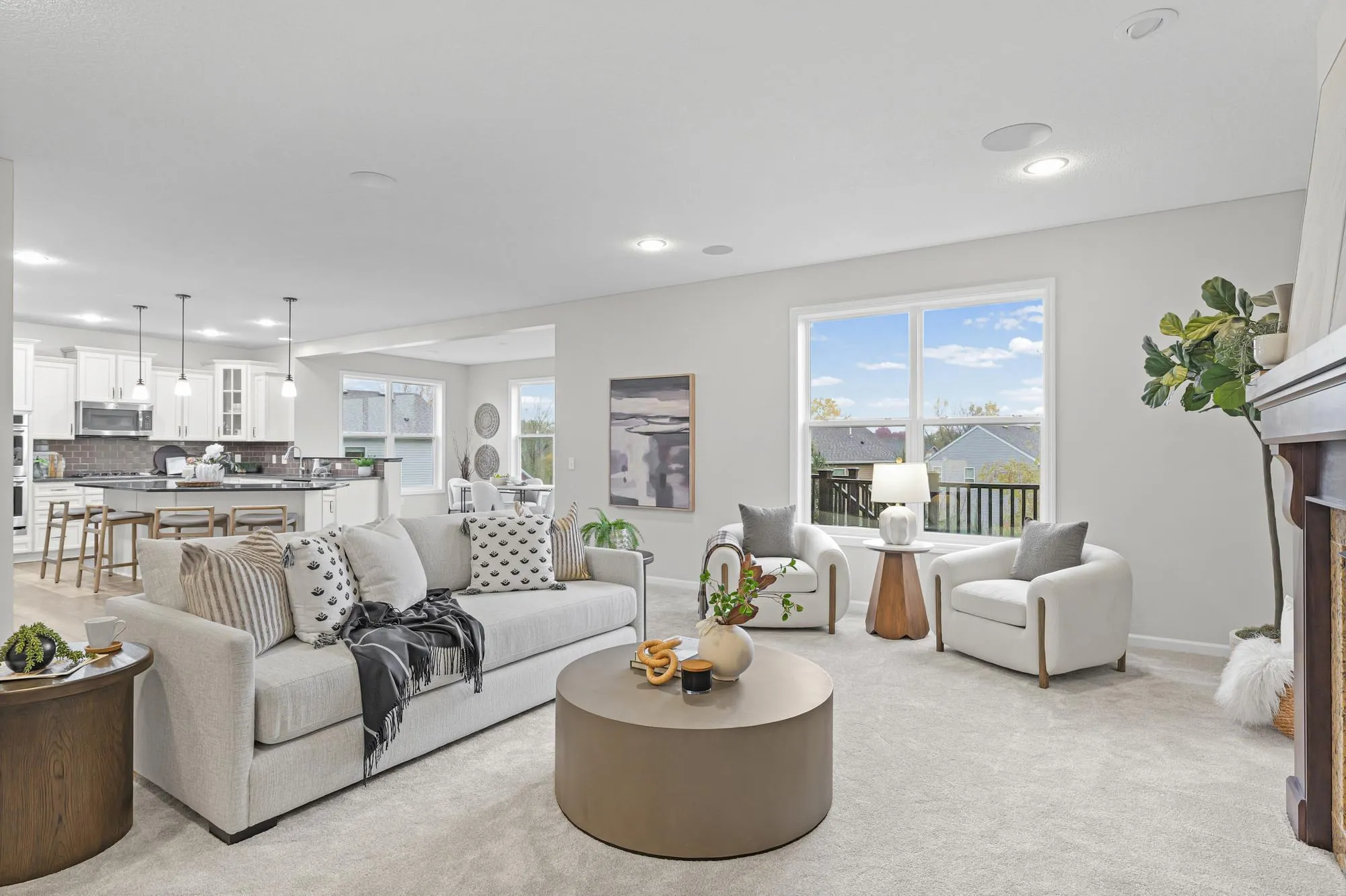 Photo 4 of 18072 Hyde Park Avenue