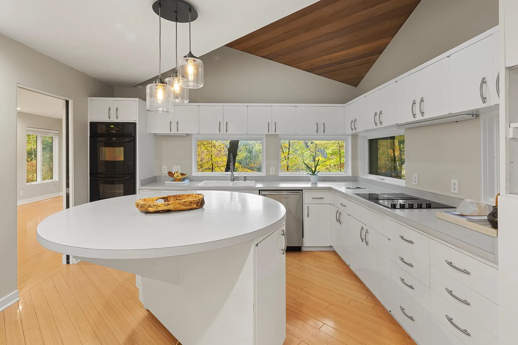 Photo 11 of 14717 Minnehaha Place