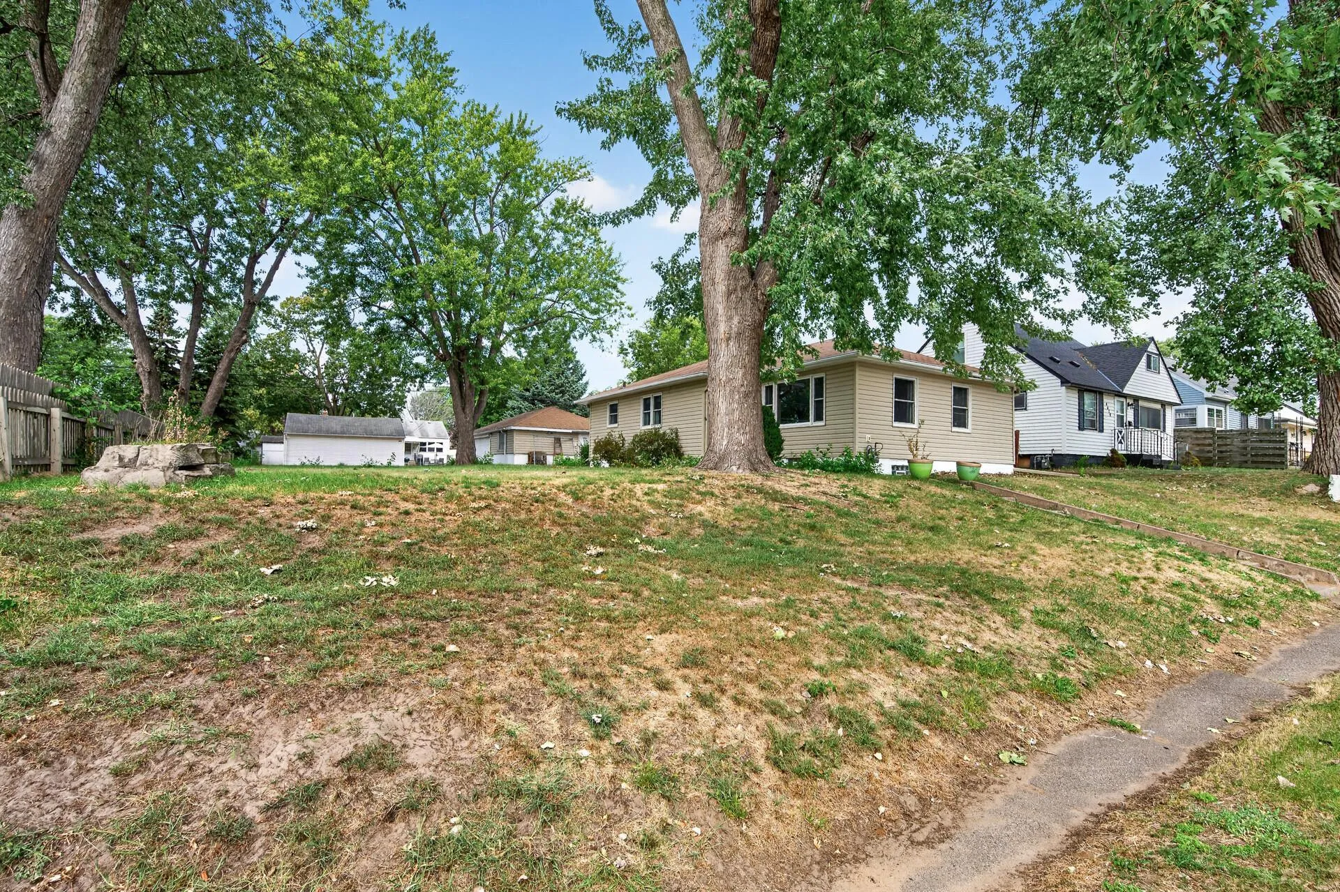 Photo 2 of 4422 Madison Ne Street