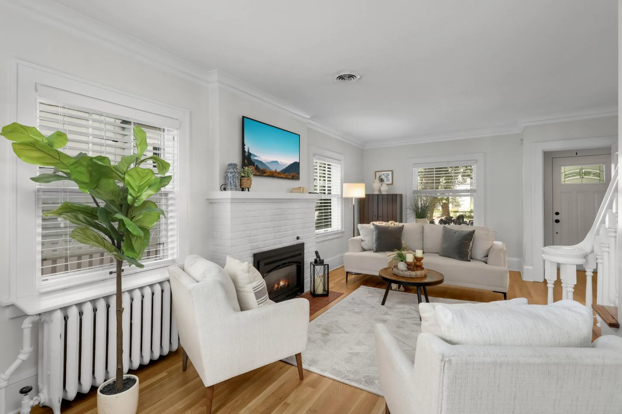 Photo 6 of 2194 Stanford Avenue