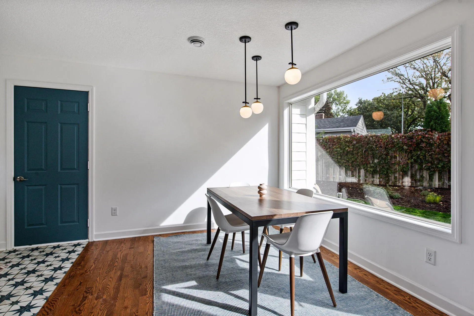 Photo 11 of 3030 Quail N Avenue