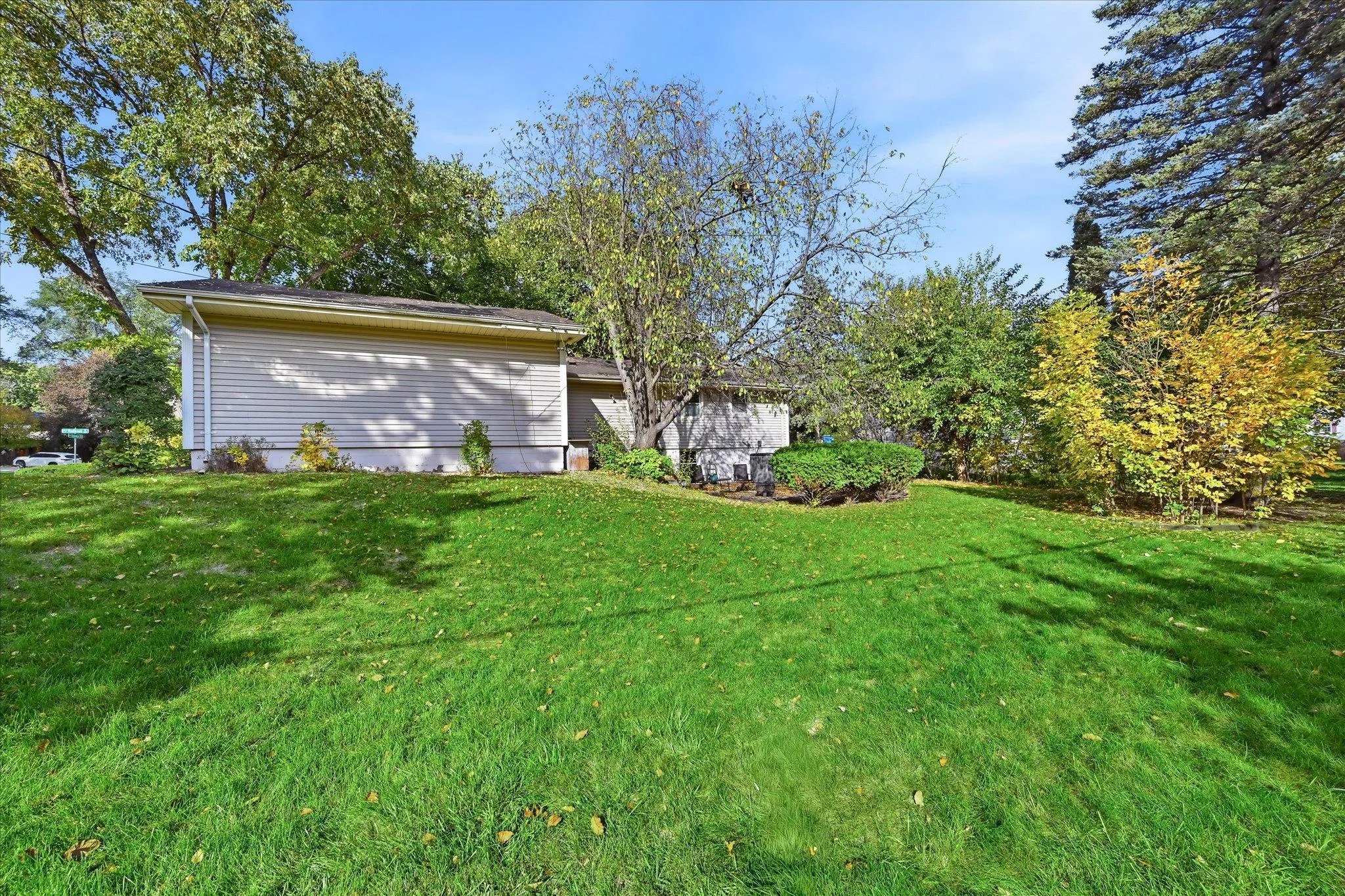 Photo 5 of 6055 Westbrook Road