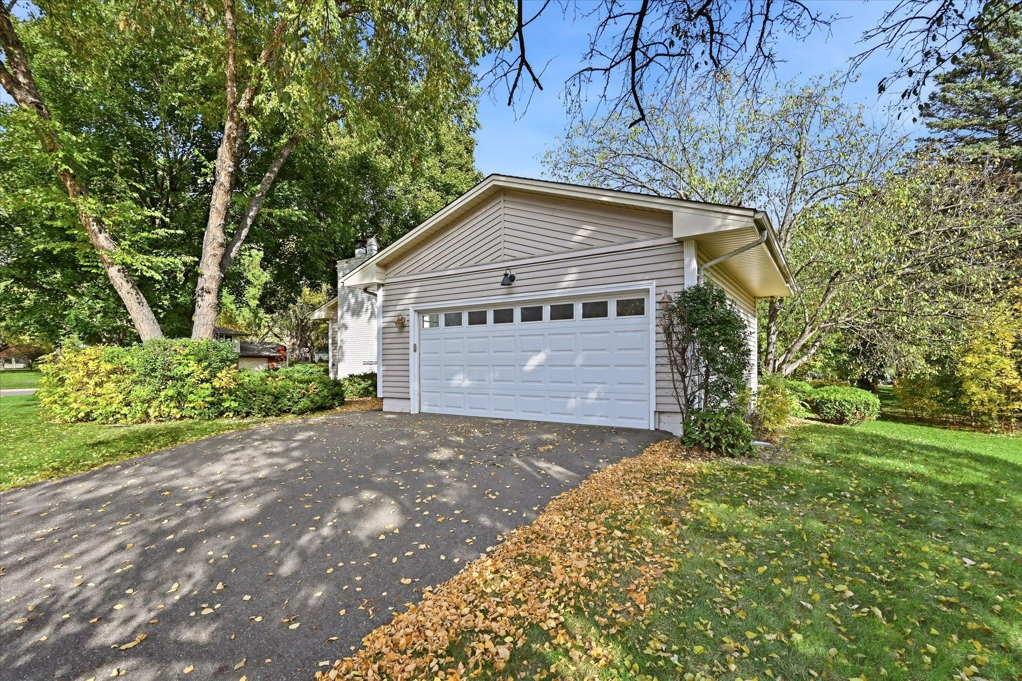 Photo 2 of 6055 Westbrook Road