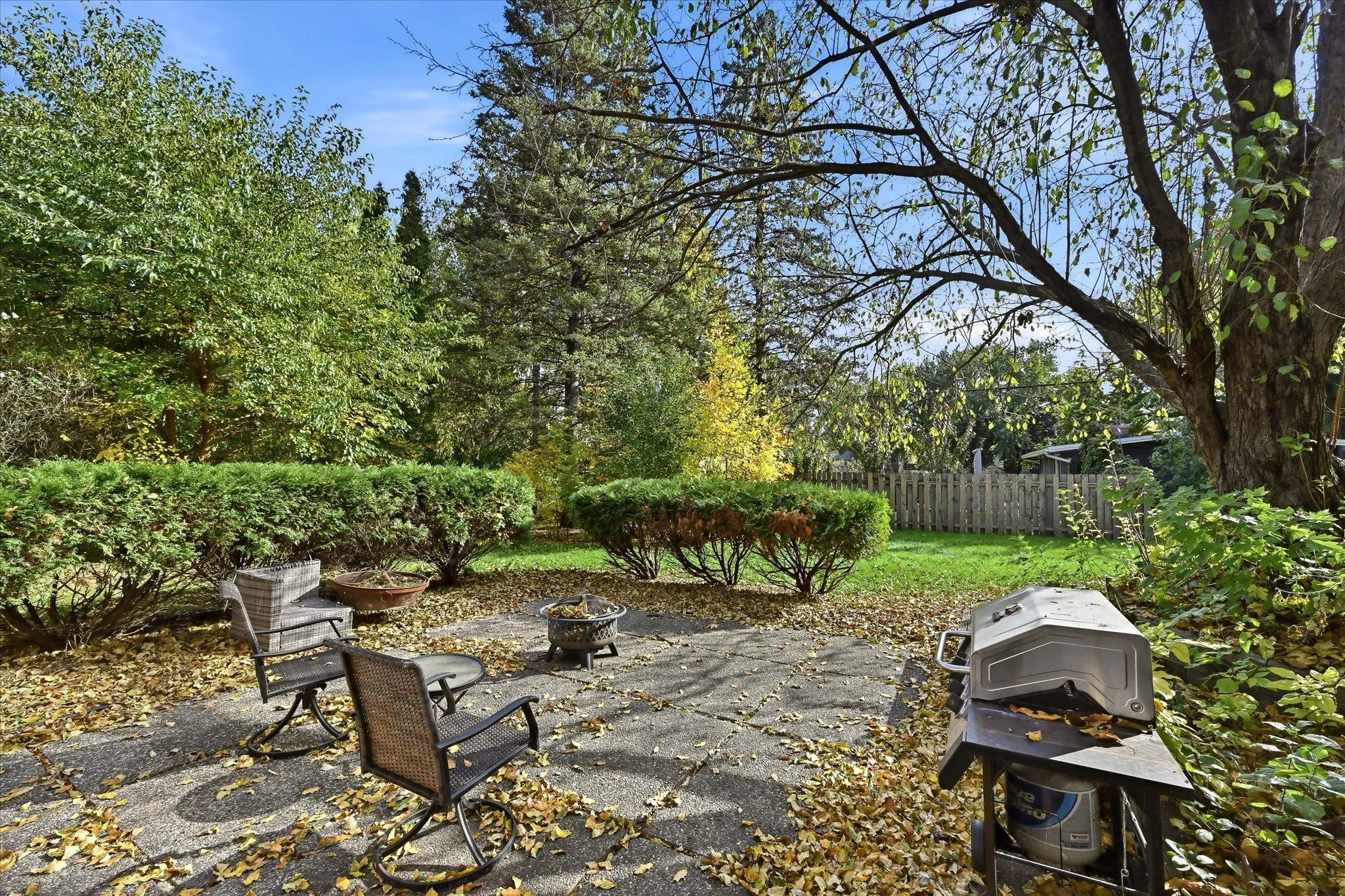 Photo 4 of 6055 Westbrook Road