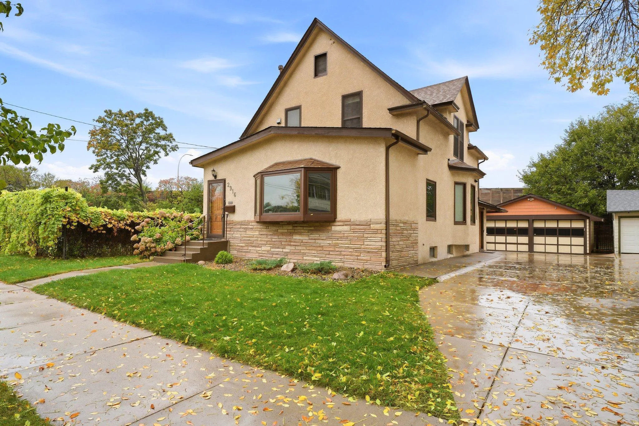 Photo 4 of 2916 S 9th Street
