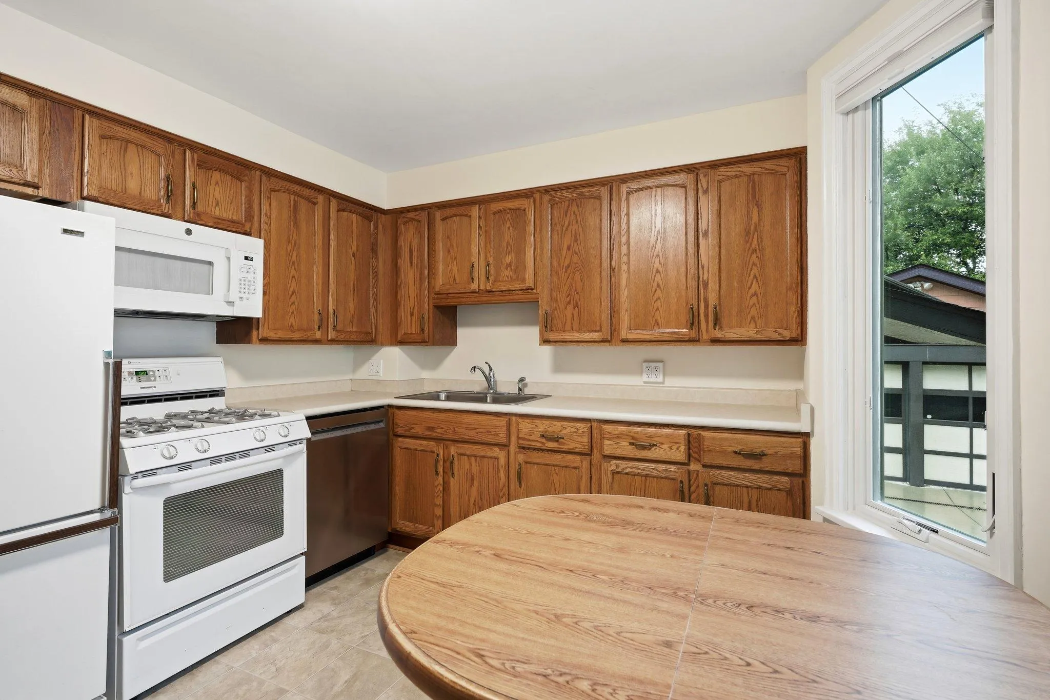 Photo 12 of 2916 S 9th Street