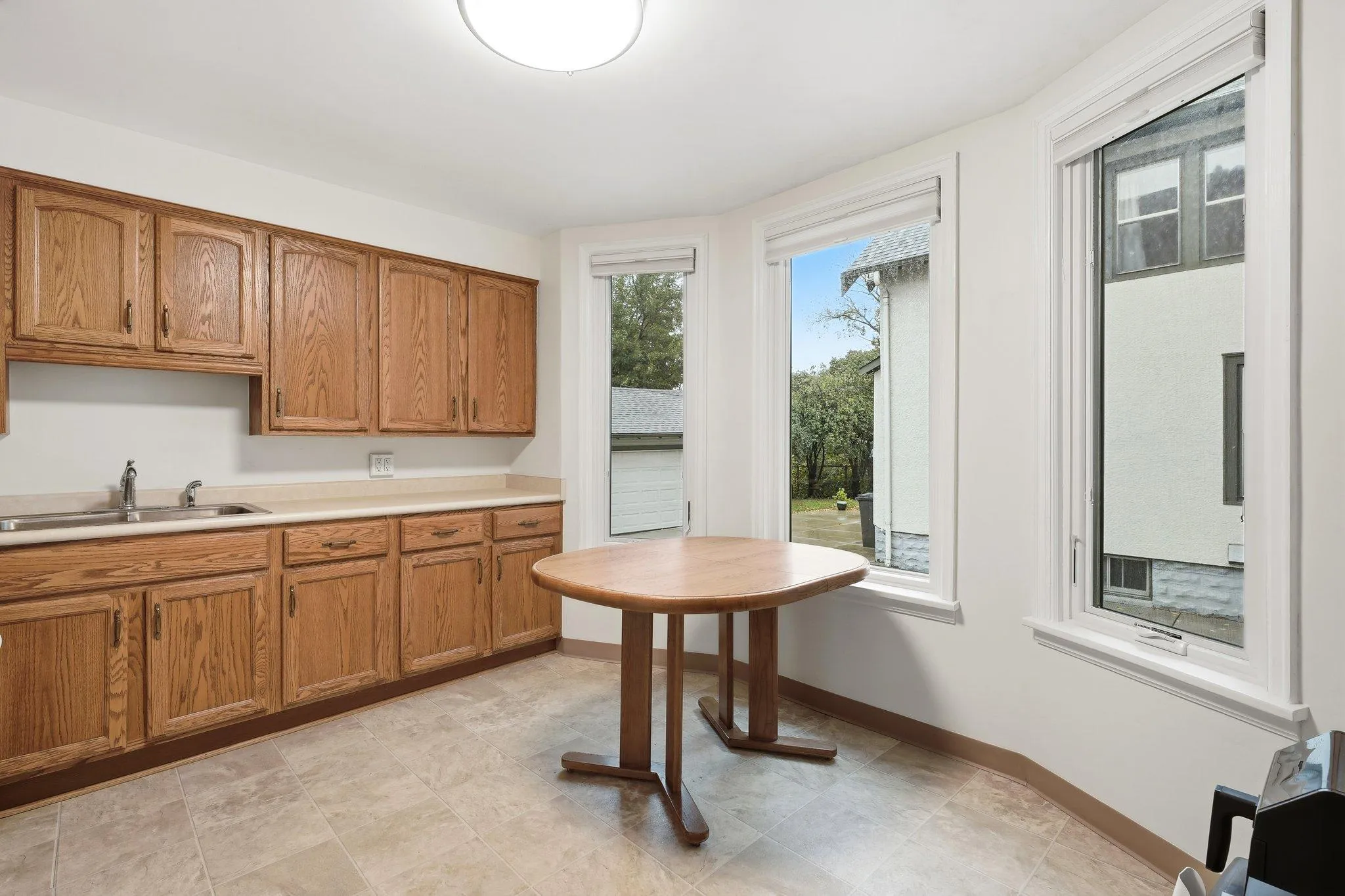 Photo 10 of 2916 S 9th Street