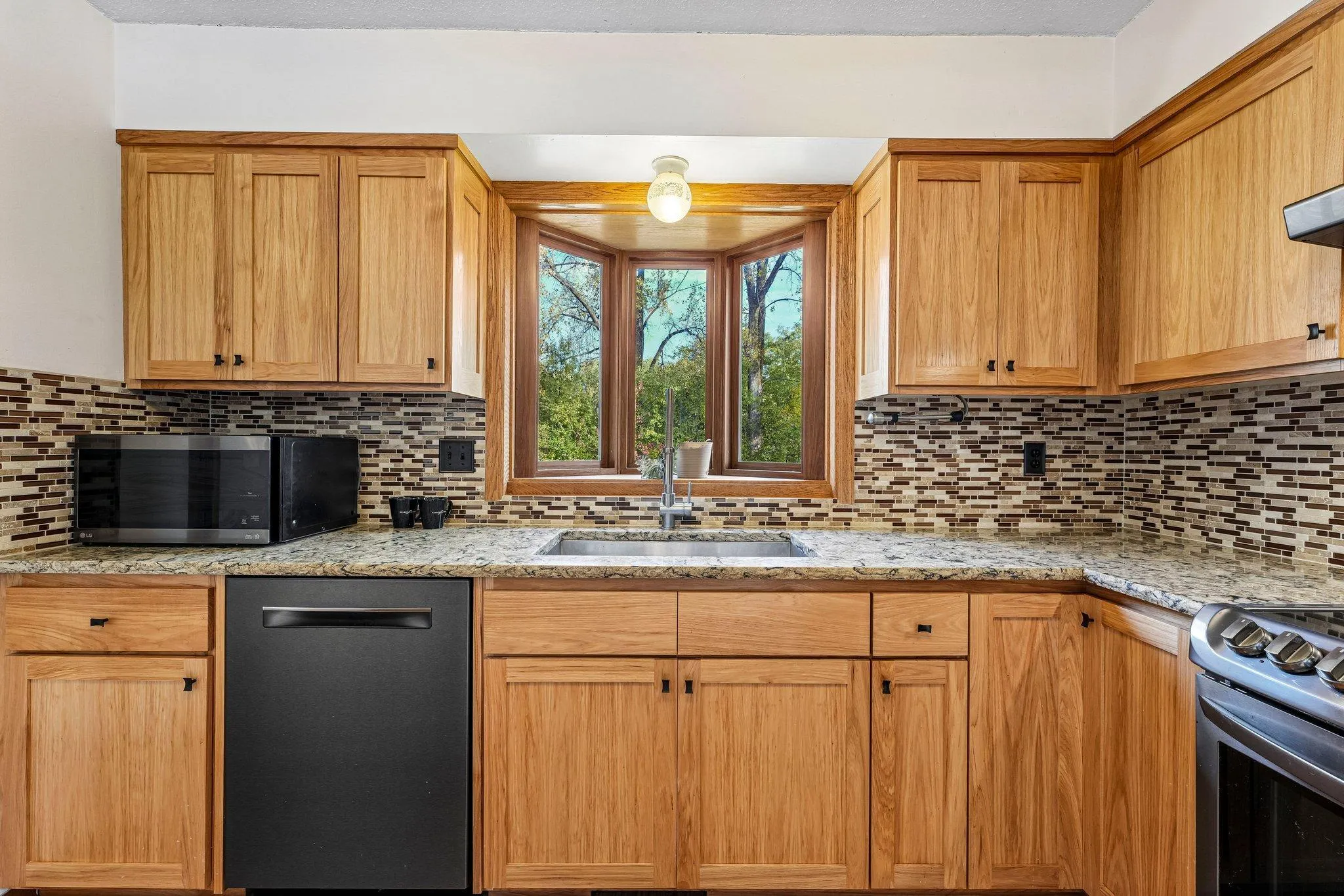 Photo 11 of 2098 64th Street