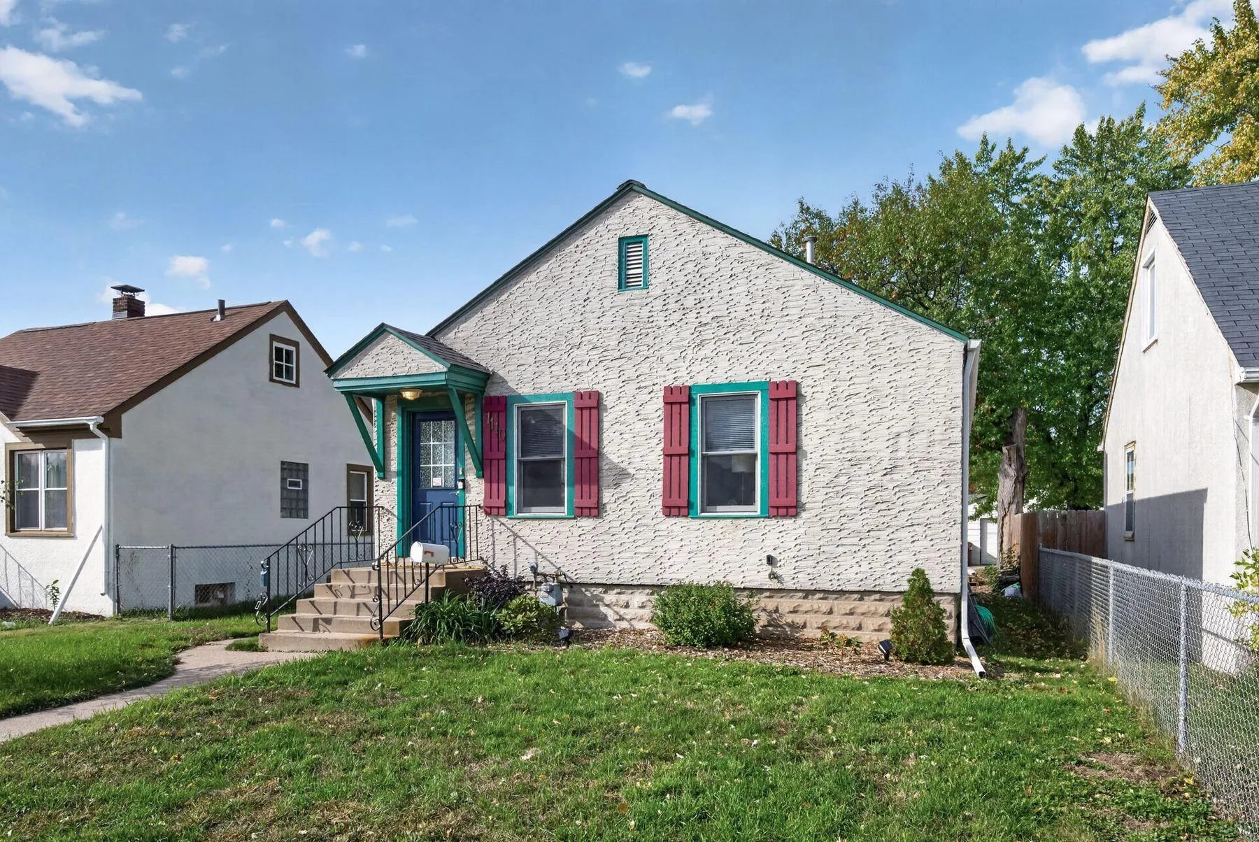 Photo 2 of 1110 5th S Avenue