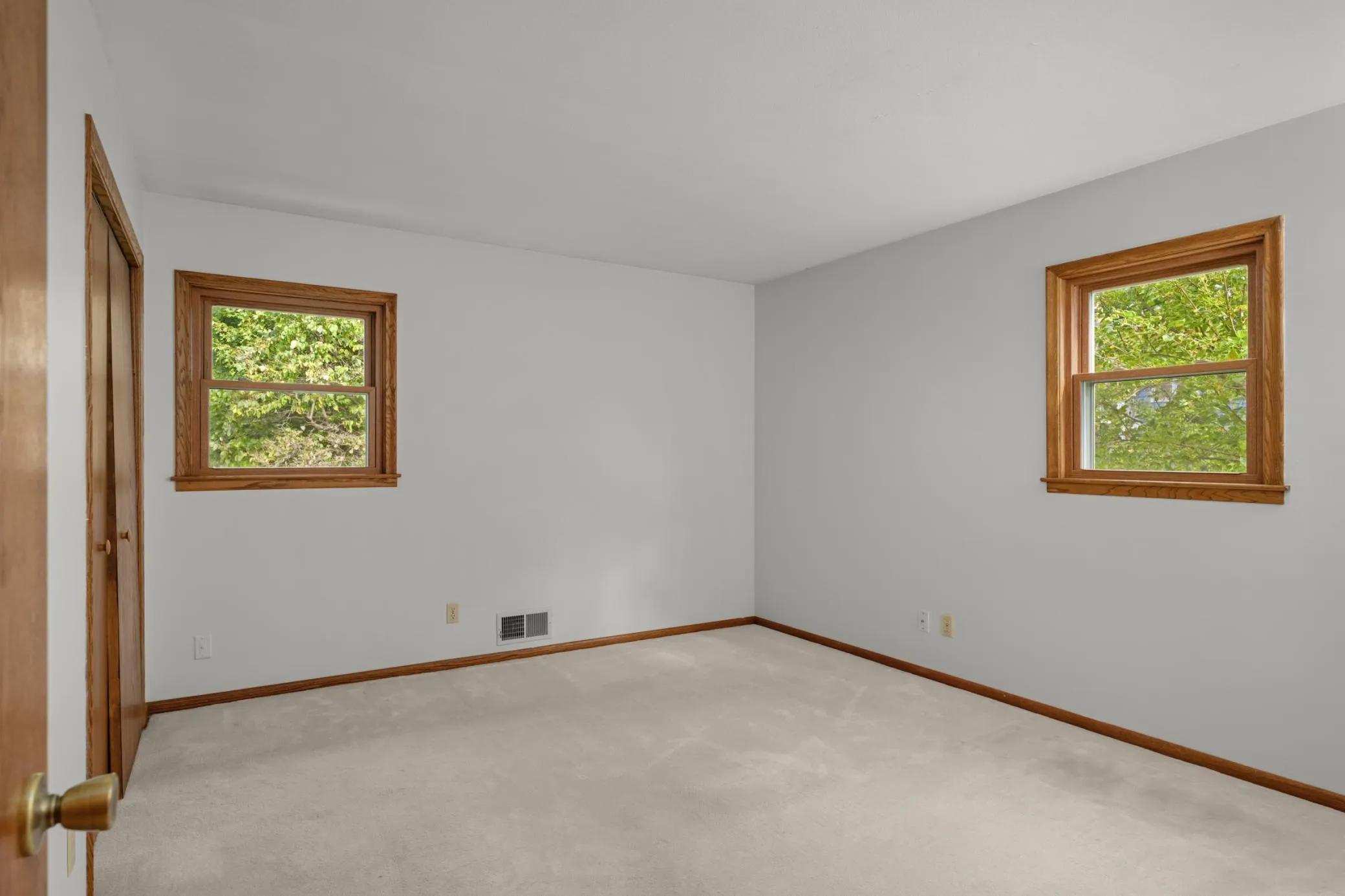 Photo 18 of 2608 W 102nd Street