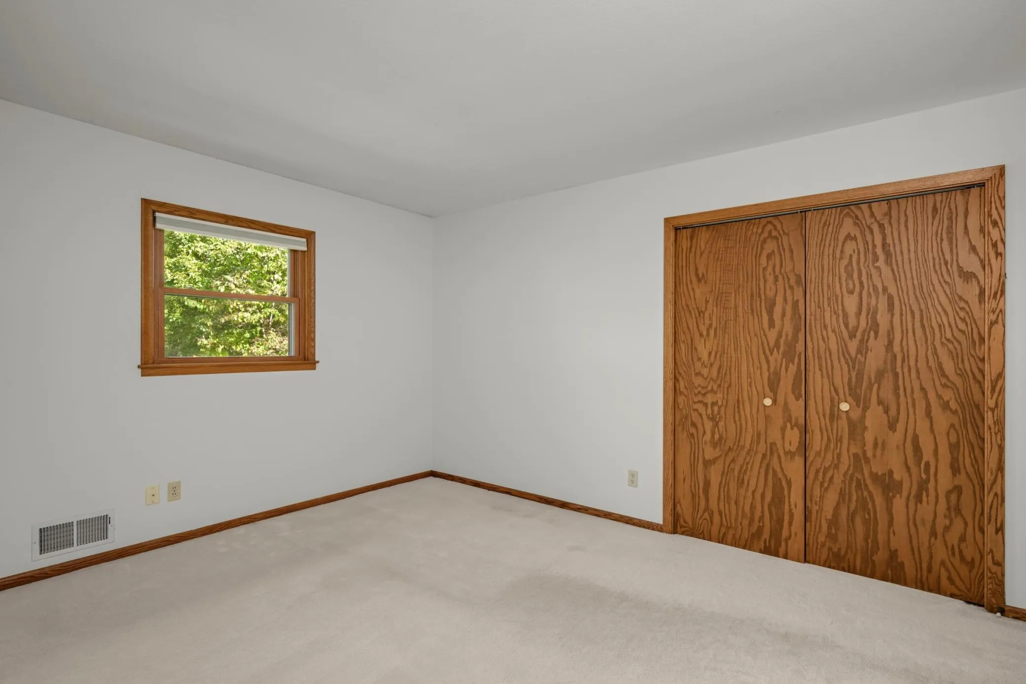 Photo 20 of 2608 W 102nd Street