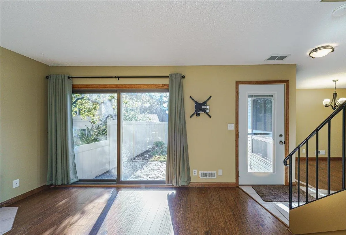 Photo 11 of 3297 67th E Street