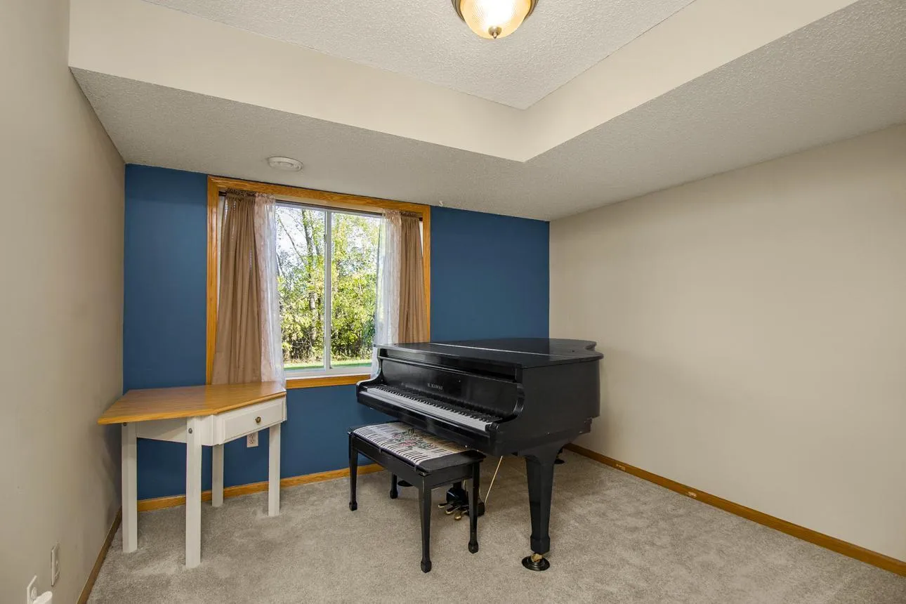 Photo 10 of 636 35th W Street
