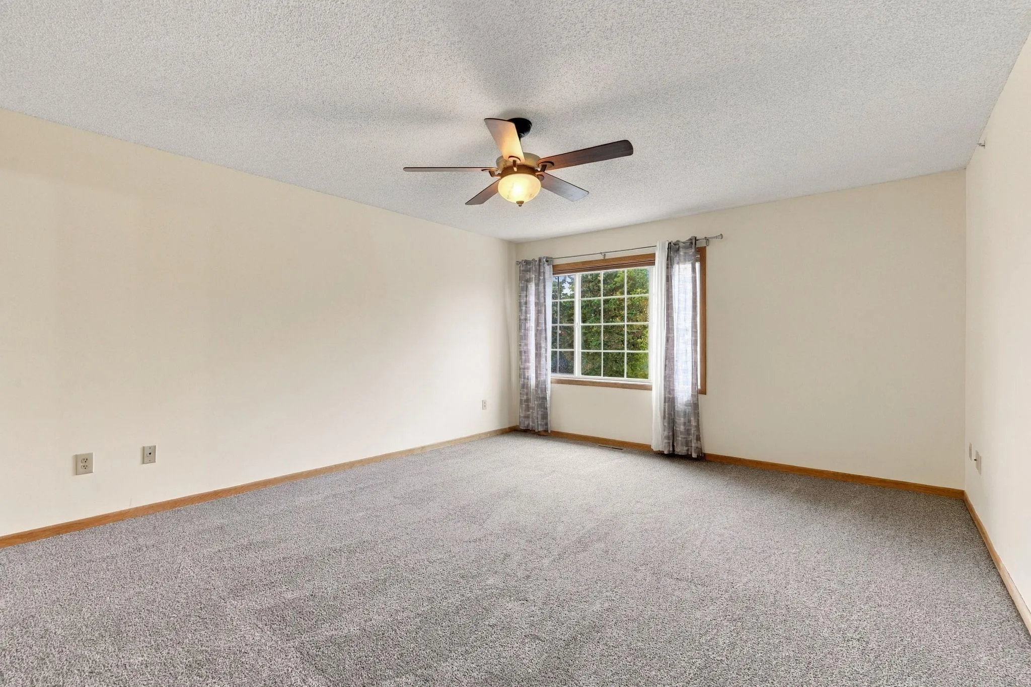 Photo 14 of 2255 Ranchview N Lane Unit 23