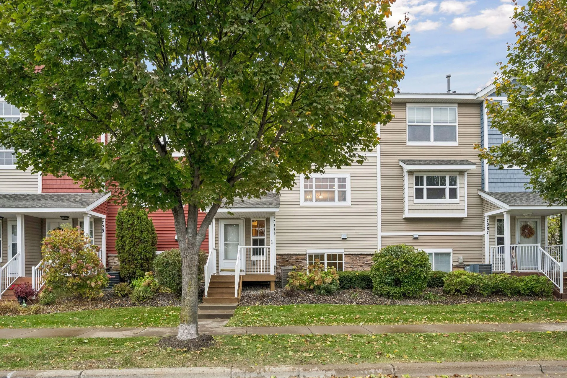 Photo 2 of 7289 E Ramsey Nw Parkway