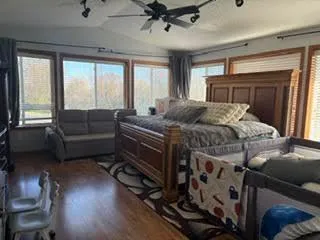 Photo 12 of 317 6th E Street