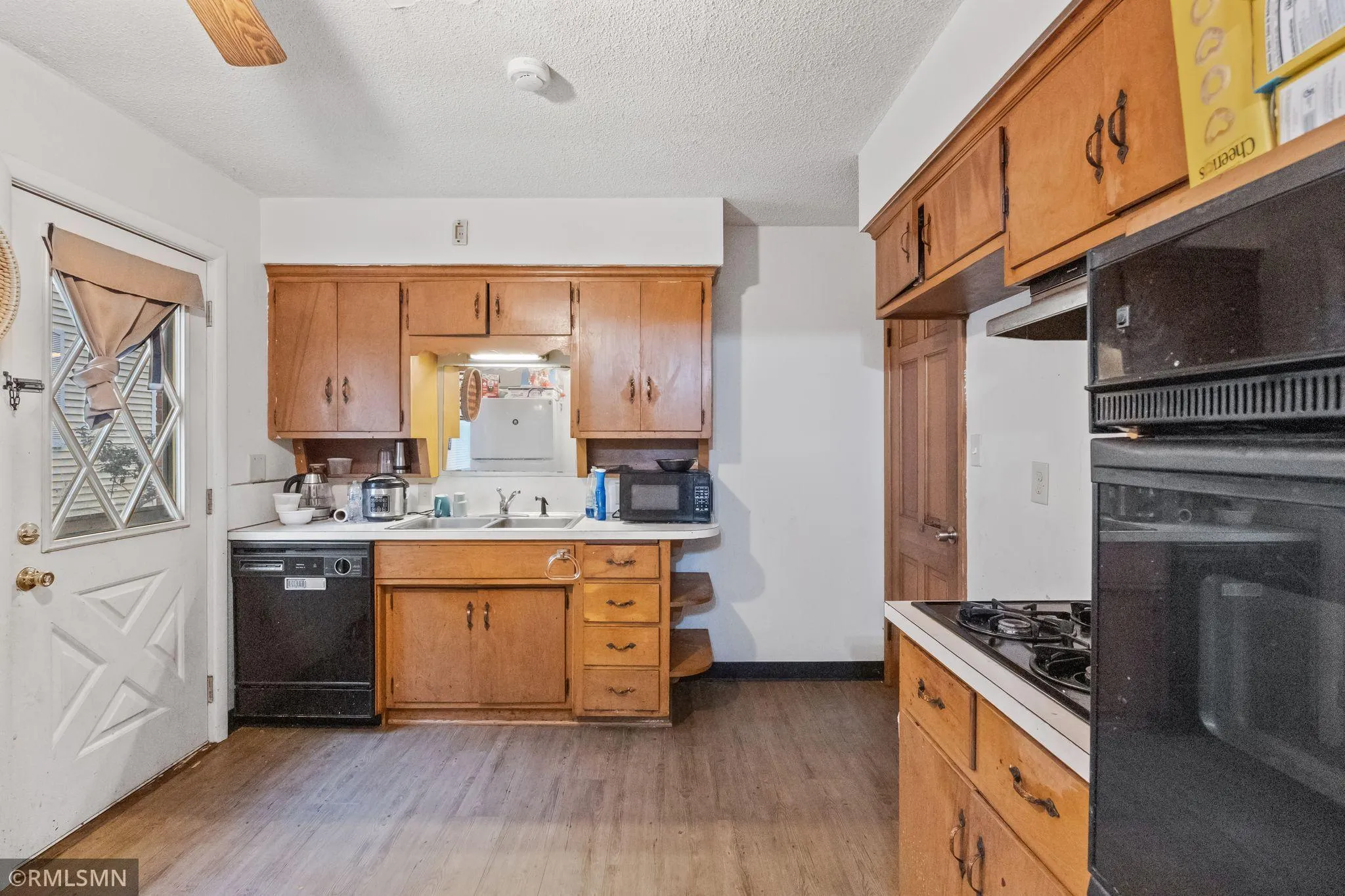 Photo 6 of 985 Cypress Street