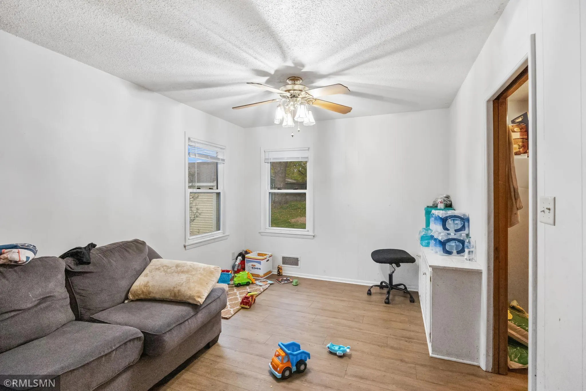Photo 4 of 985 Cypress Street