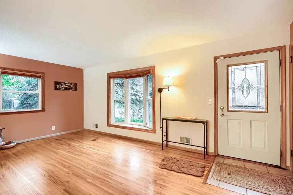 Photo 6 of 1601 Blackstone Avenue