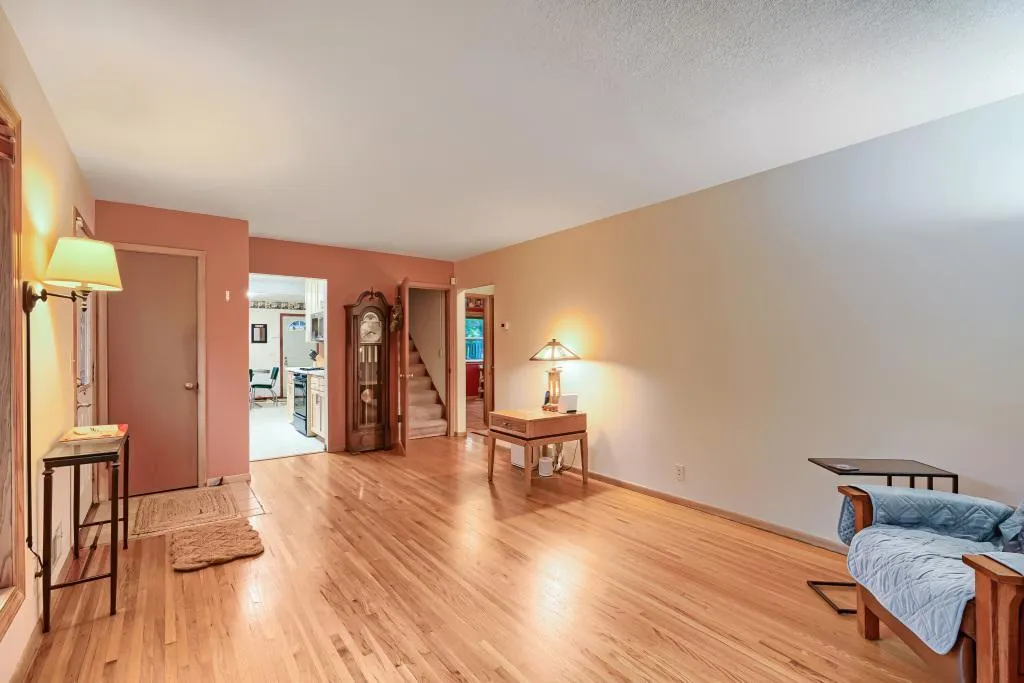 Photo 7 of 1601 Blackstone Avenue