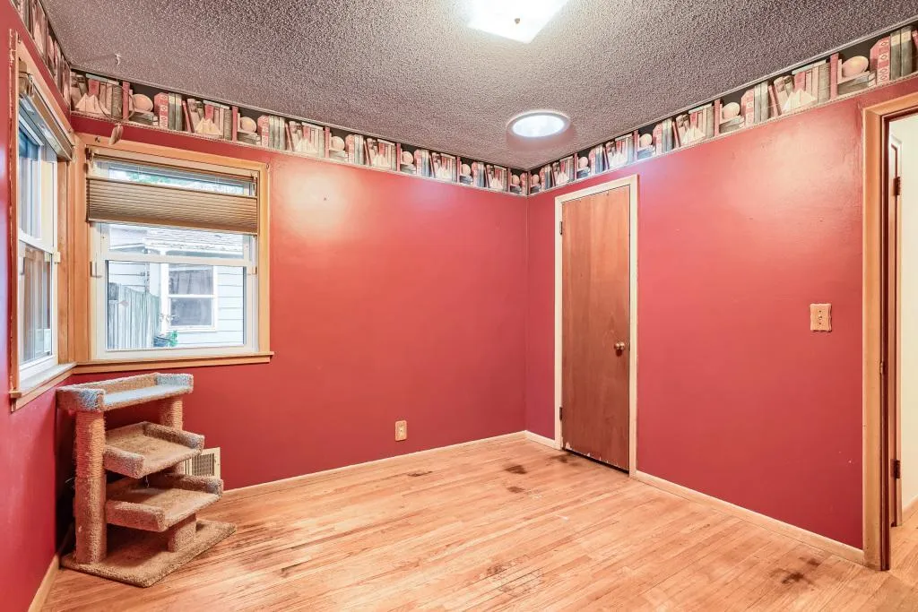 Photo 20 of 1601 Blackstone Avenue