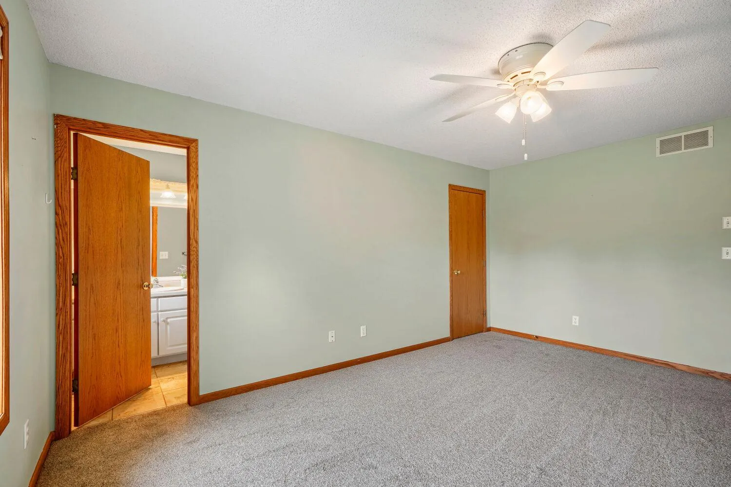 Photo 15 of 1493 General Sieben Drive