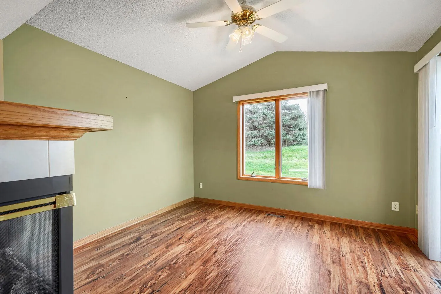 Photo 17 of 1493 General Sieben Drive