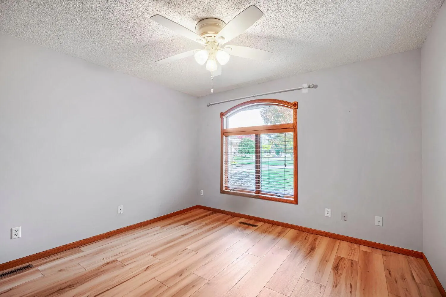 Photo 19 of 1493 General Sieben Drive