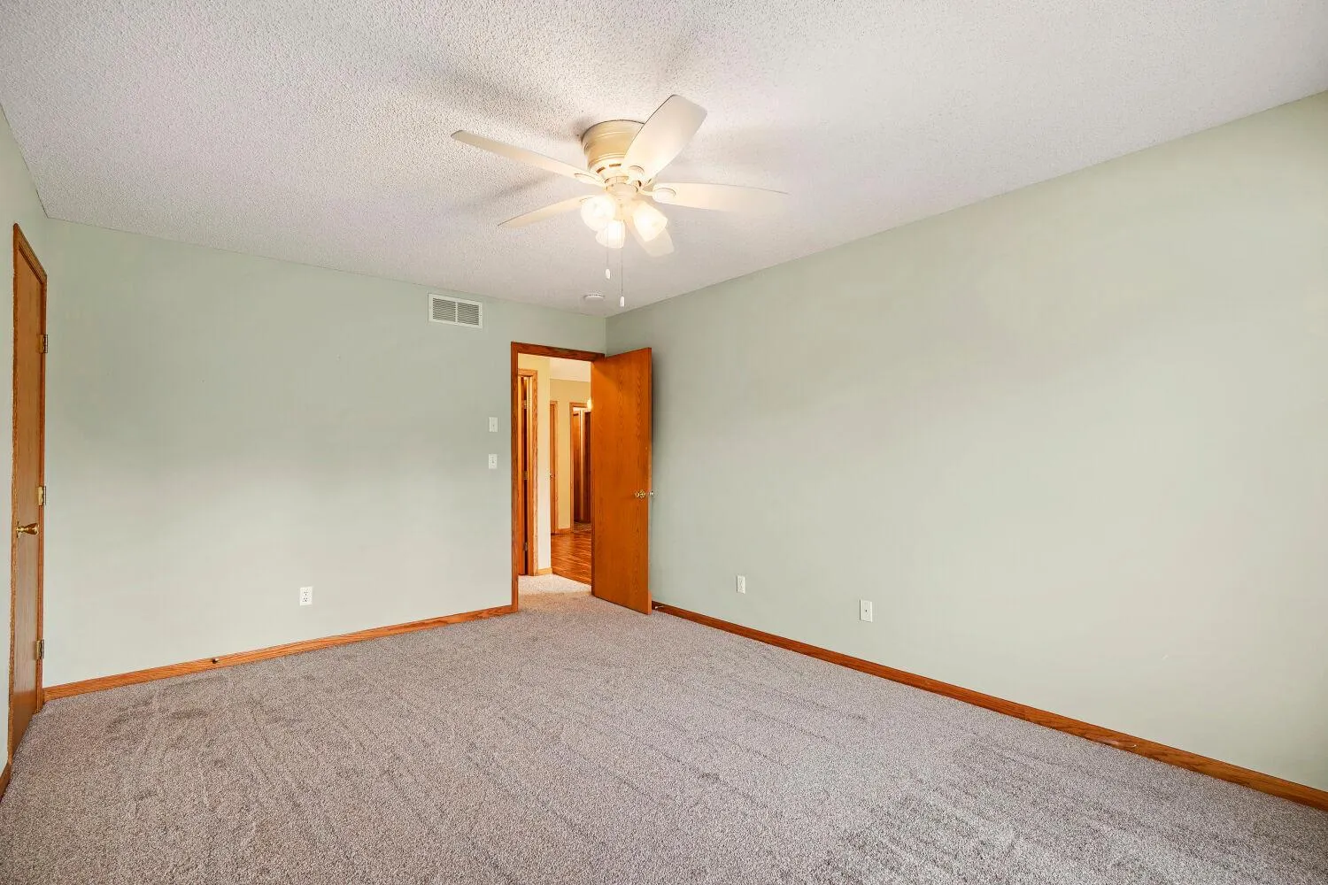 Photo 11 of 1493 General Sieben Drive