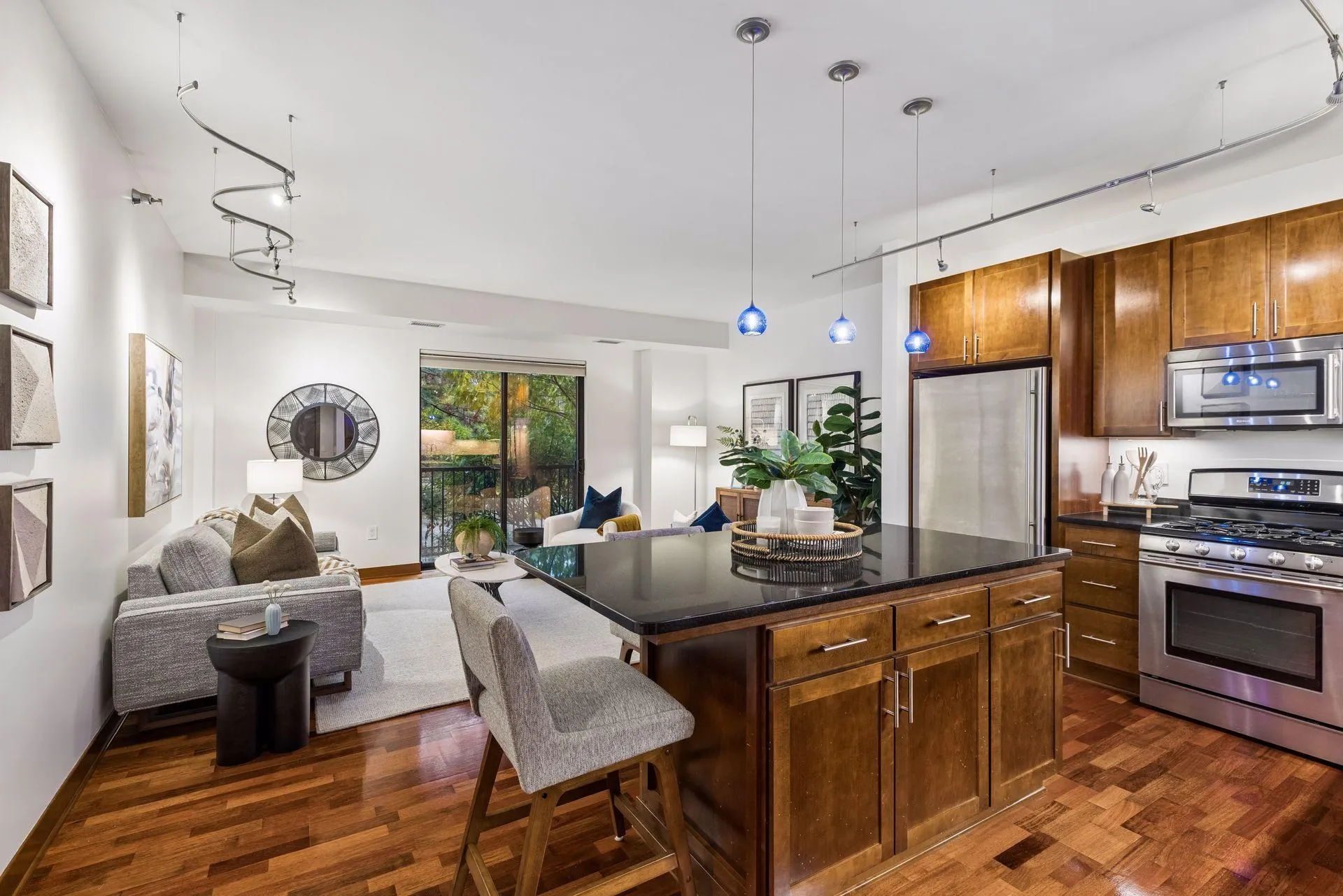 Photo 2 of 317 Groveland Avenue Unit 116