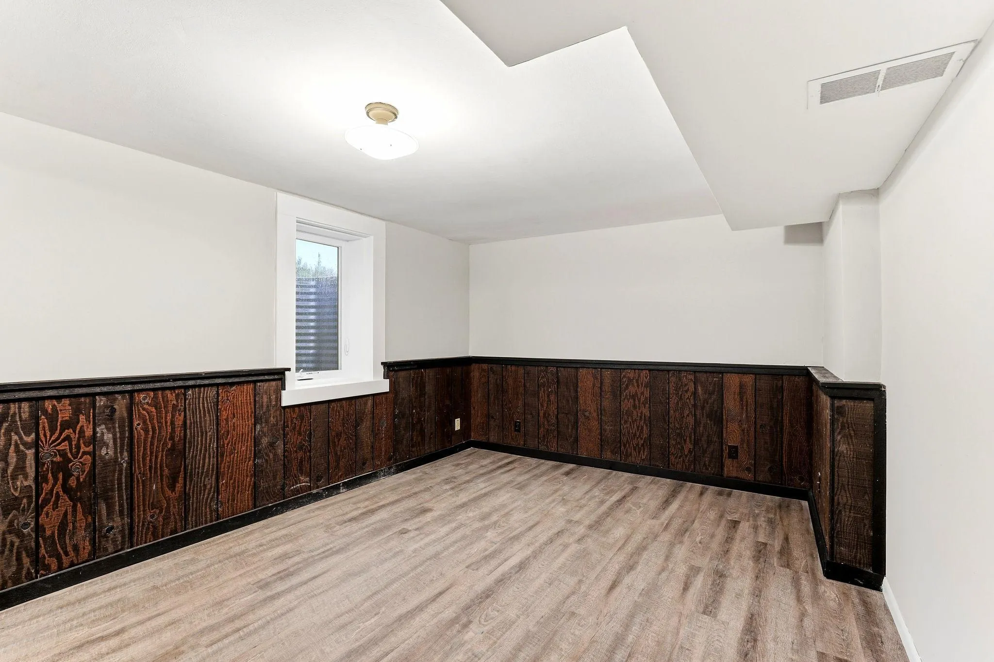 Photo 23 of 2520 4th Street