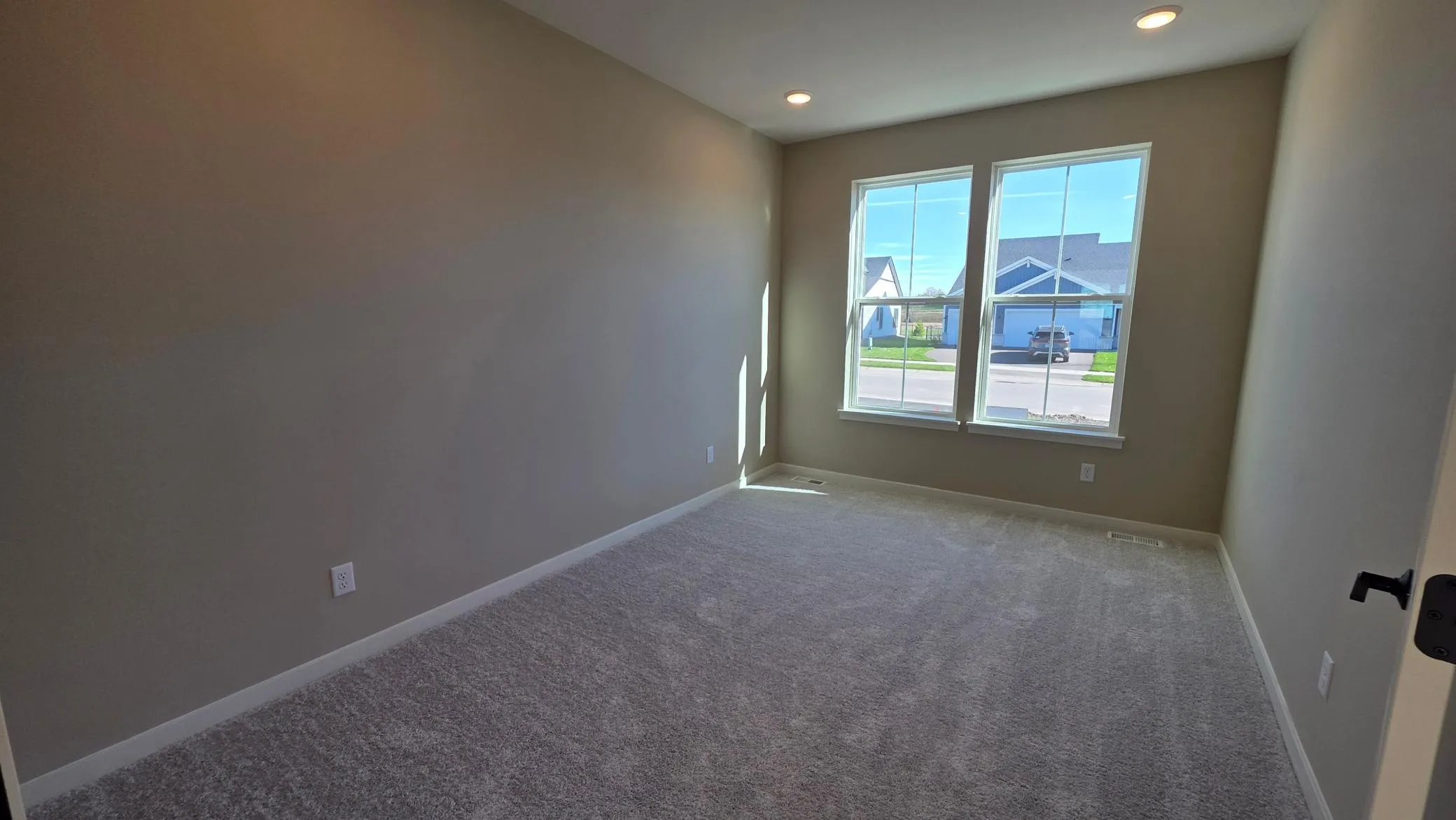 Photo 59 of 3736 Holbrook Drive