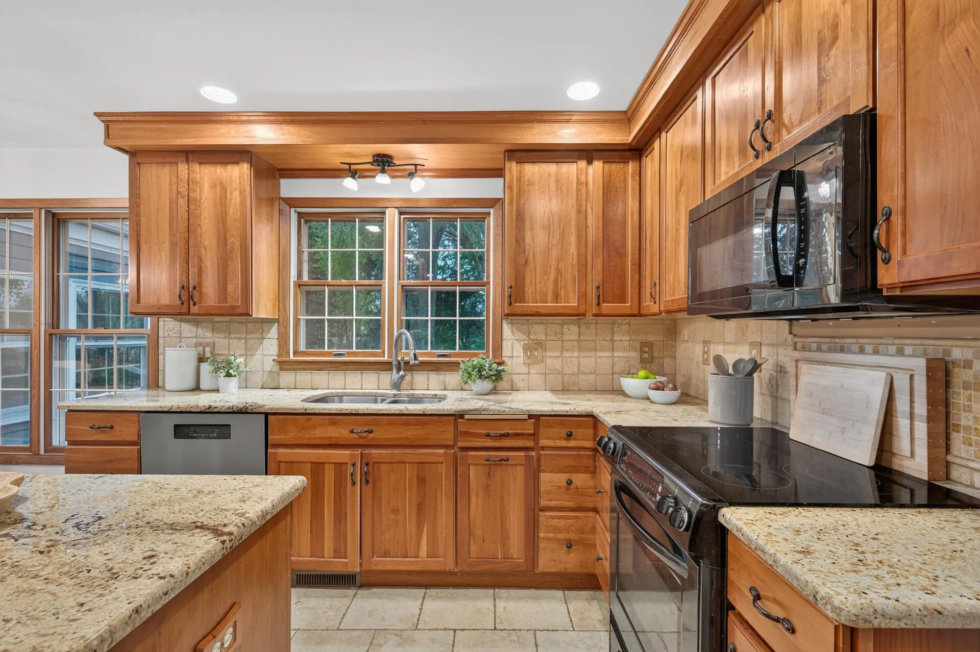 Photo 10 of 8906 138th Street Court