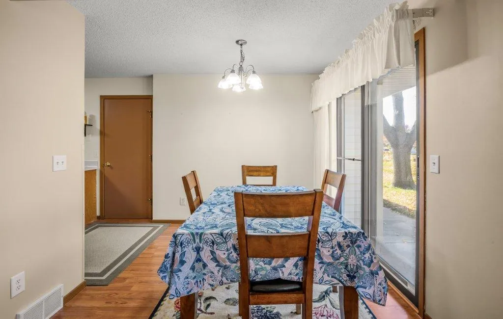 Photo 10 of 14312 Glenda Drive