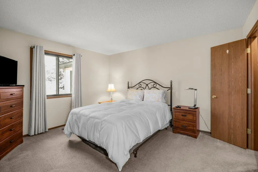 Photo 4 of 14312 Glenda Drive