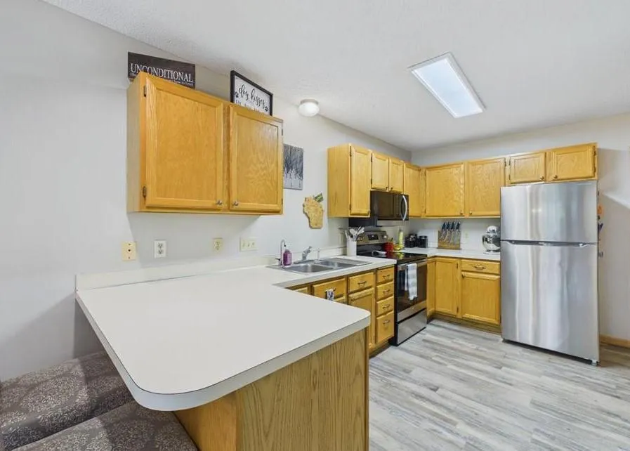 Photo 4 of 5965 Wedgewood Lane Unit 55