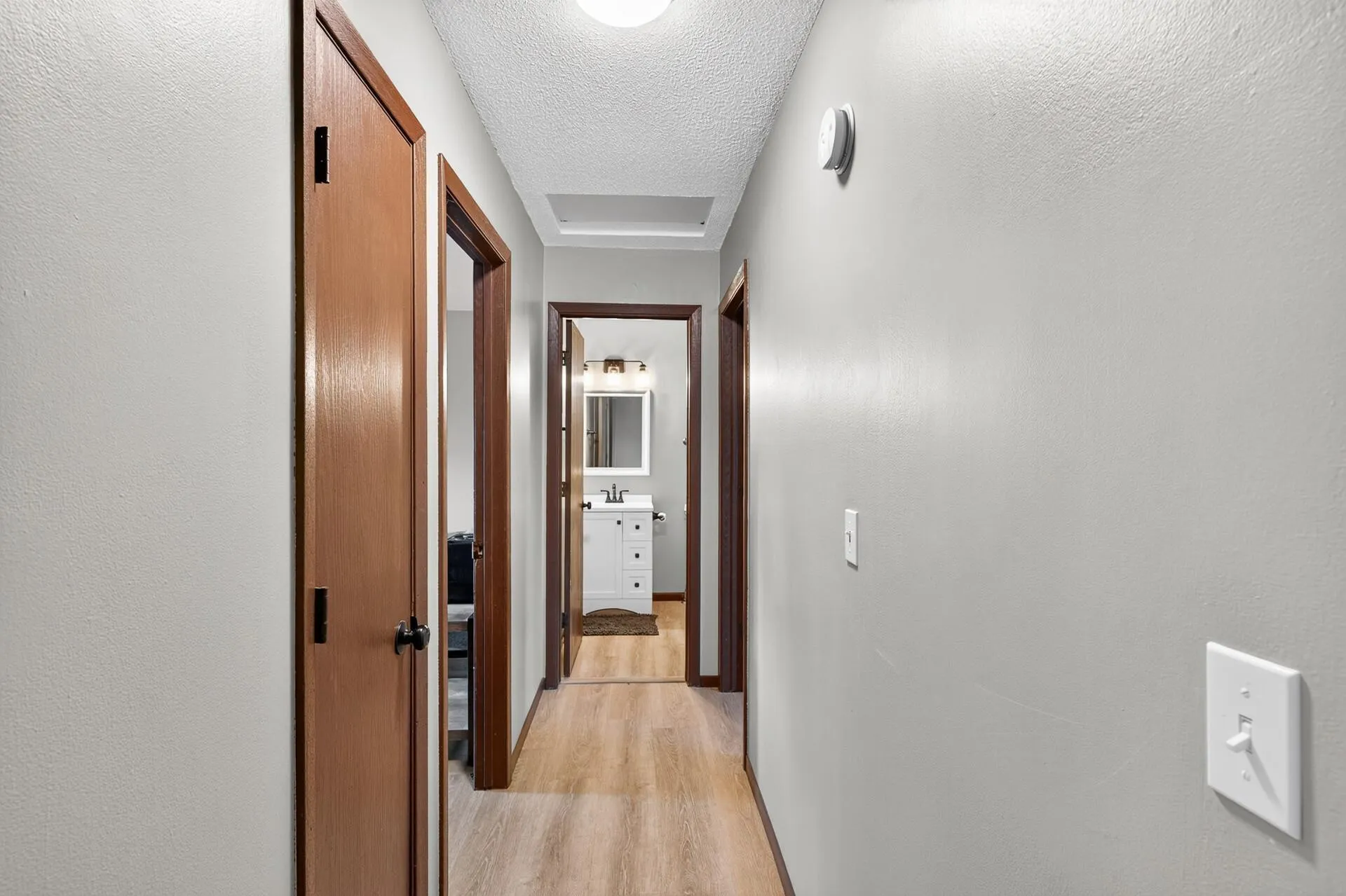 Photo 11 of 3389 Donald Avenue