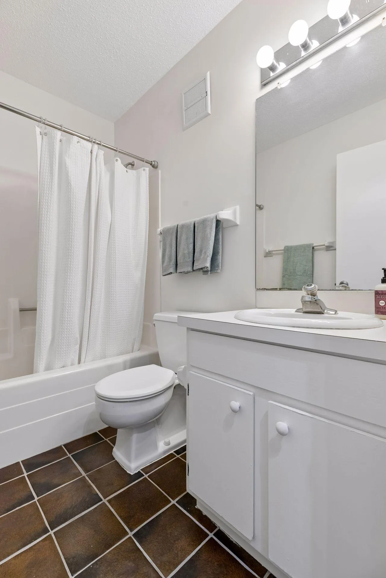 Photo 17 of 1200 Nicollet Avenue Unit 723