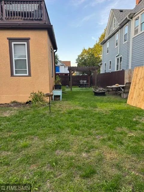 Photo 5 of 254 Aurora Avenue