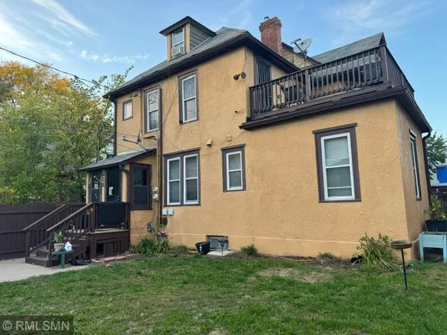 Photo 4 of 254 Aurora Avenue