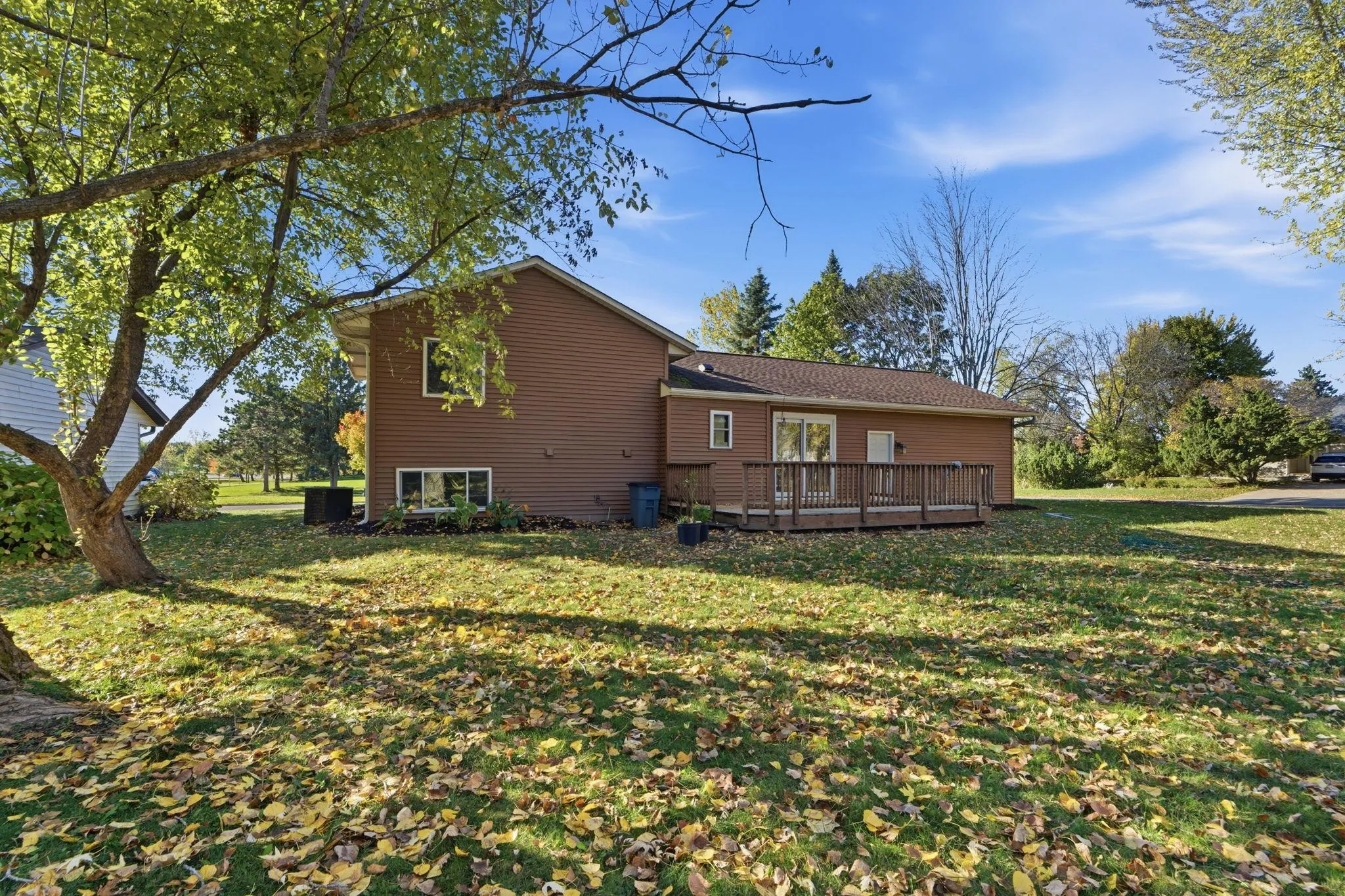 Photo 5 of 2613 Wimbledon Drive