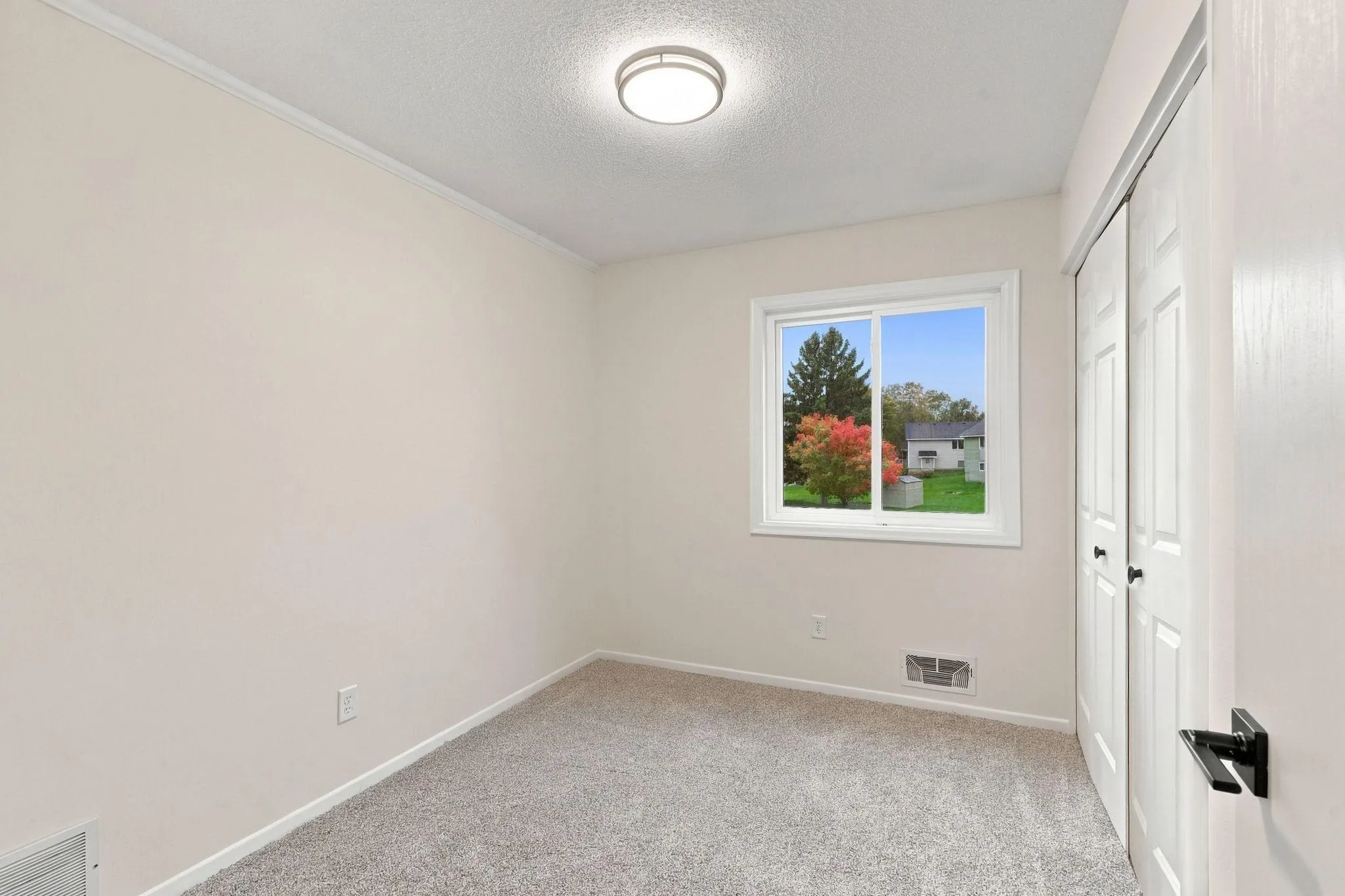 Photo 33 of 2613 Wimbledon Drive