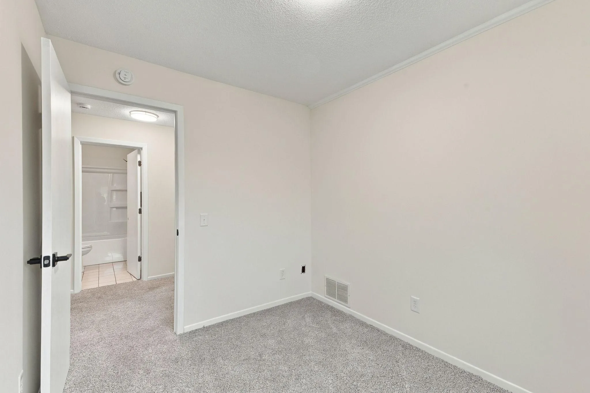 Photo 34 of 2613 Wimbledon Drive
