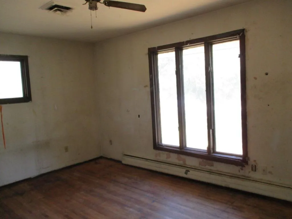 Photo 9 of 5333 Hugo Road
