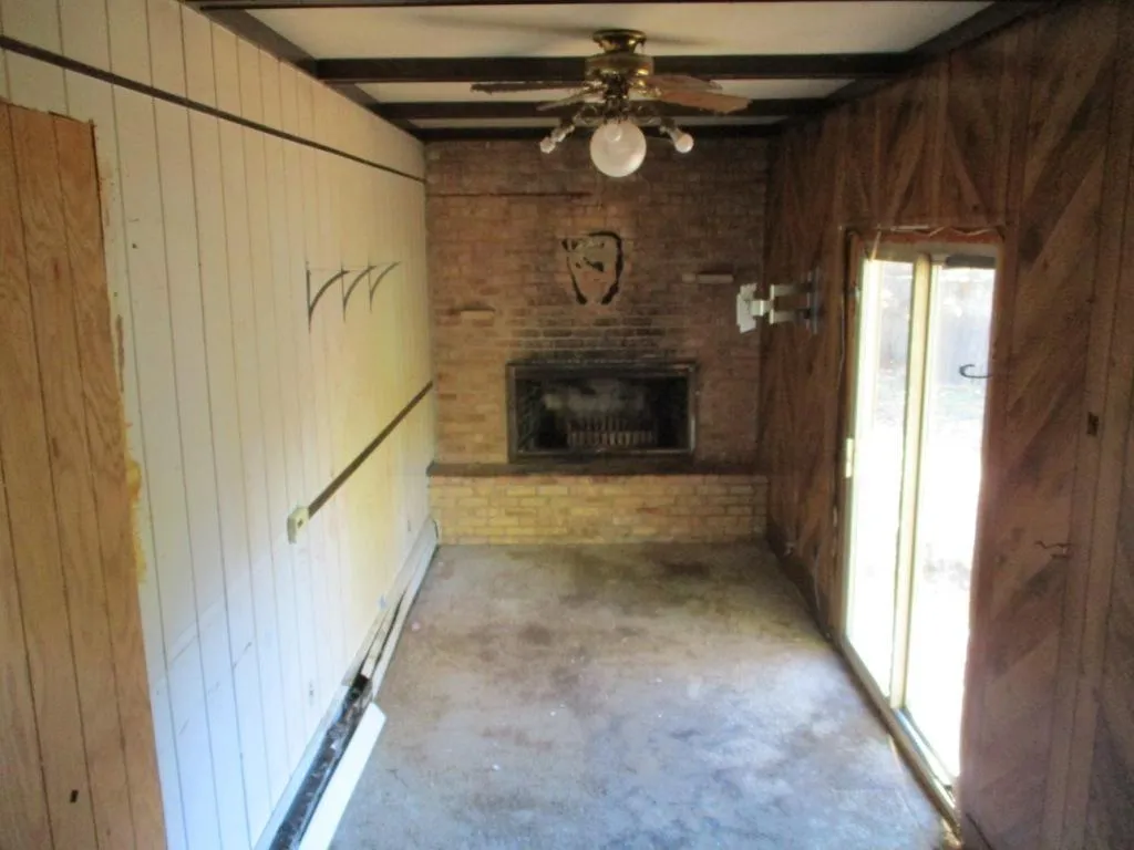 Photo 6 of 5333 Hugo Road