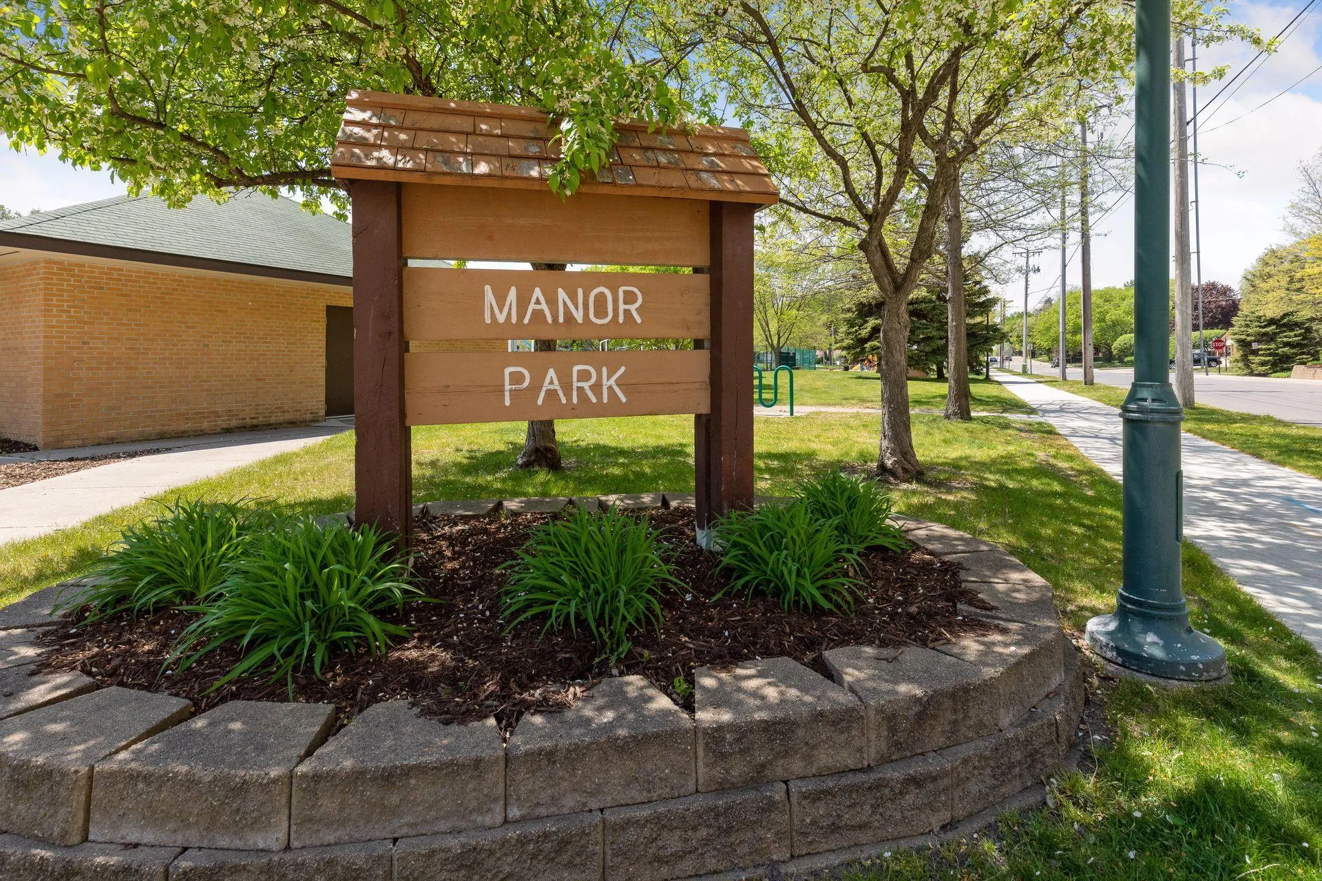 Photo 56 of 3423 Parkview Boulevard