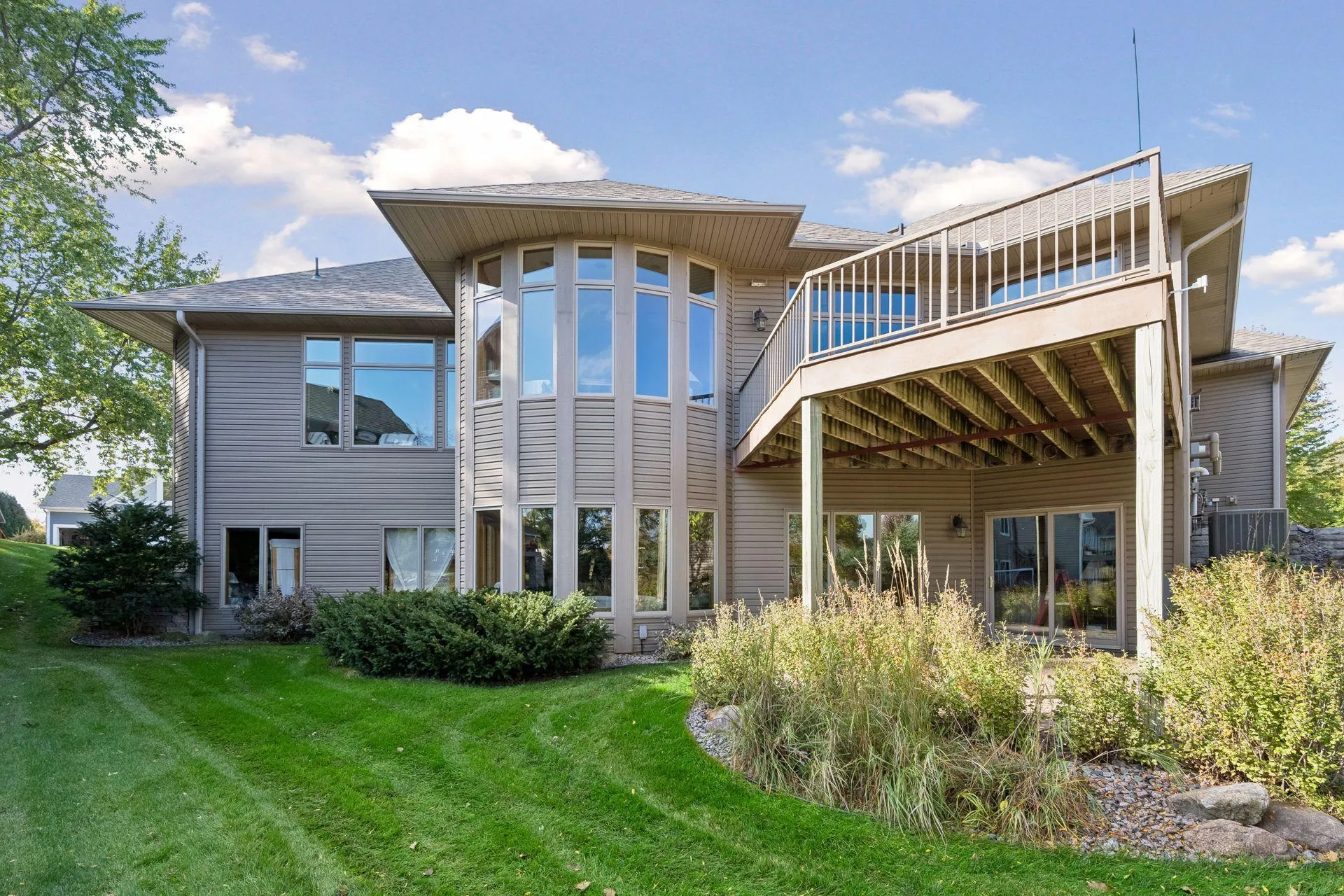 Photo 7 of 10934 River Pines N Drive